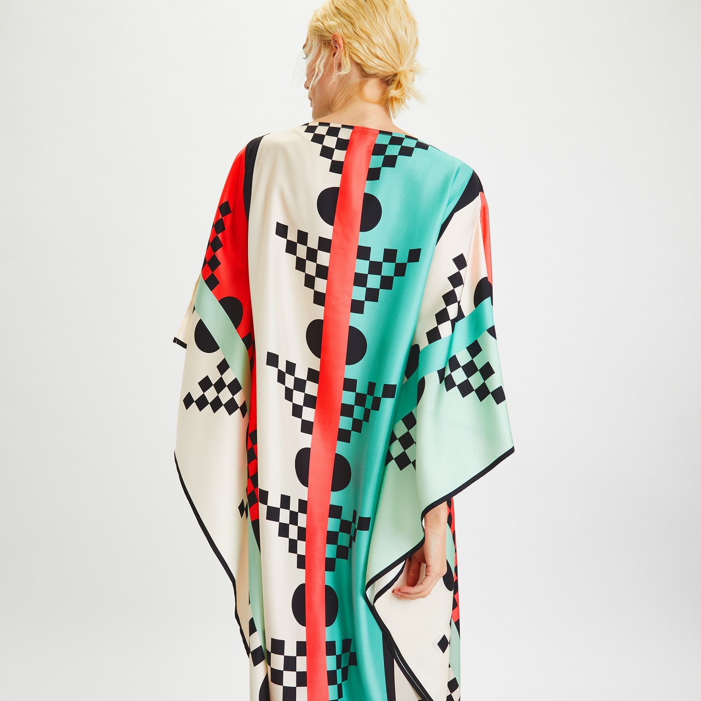 Pluto Kaftan