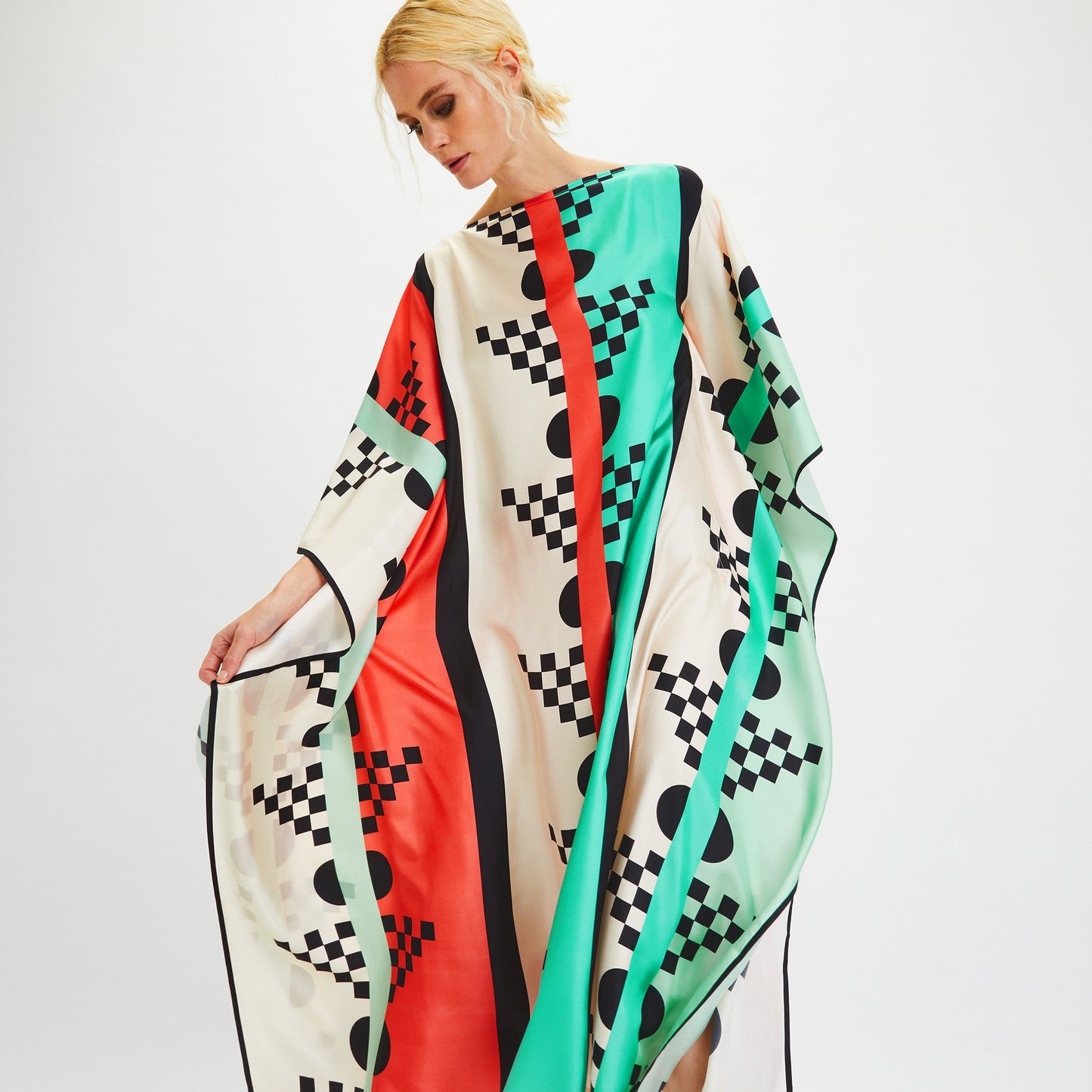 Pluto Kaftan